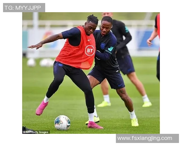 曼联新王？万比萨卡“五过人五解围三拦截”：攻防两端的神迹，老特拉福德的绿茵守护者